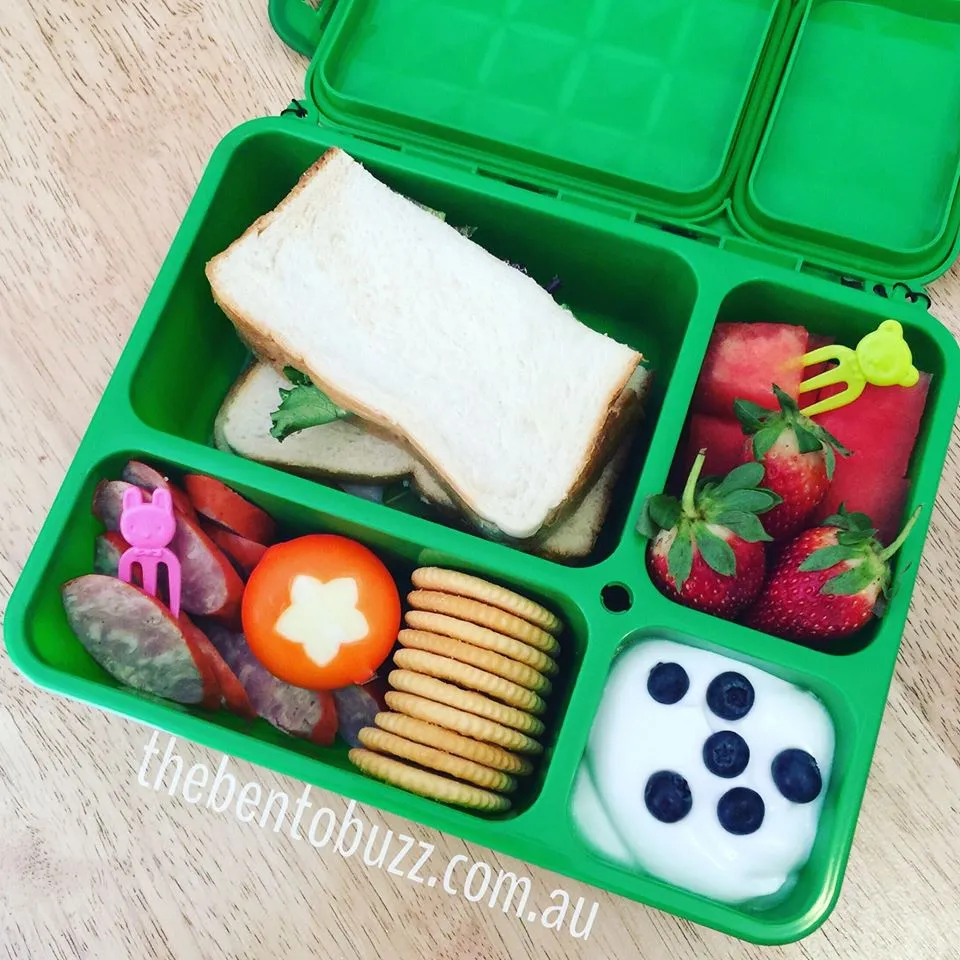 Go Green Lunch Box GREEN - Medium