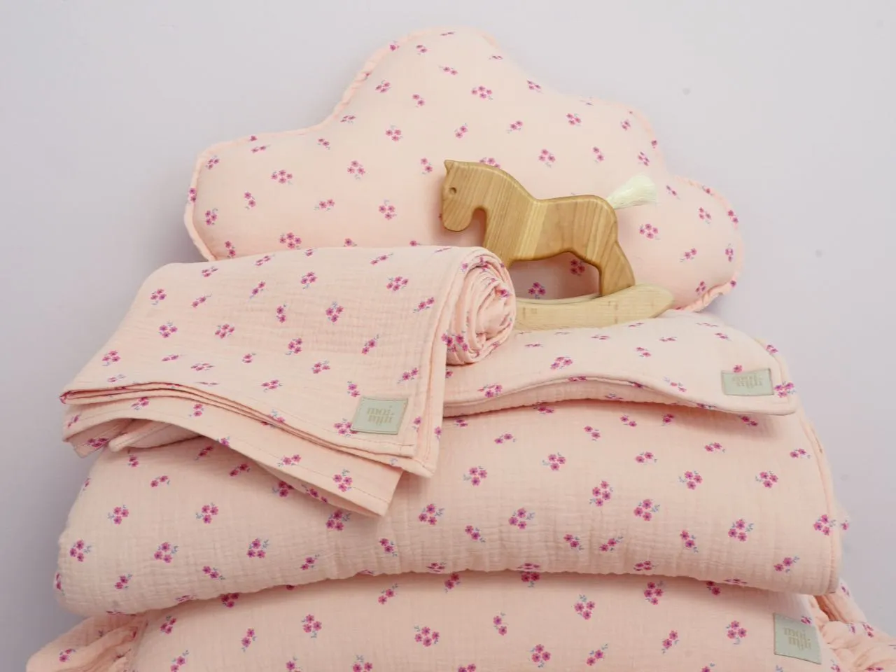 Muslin Pink Forget-me-not - Baby Swaddle Blanket