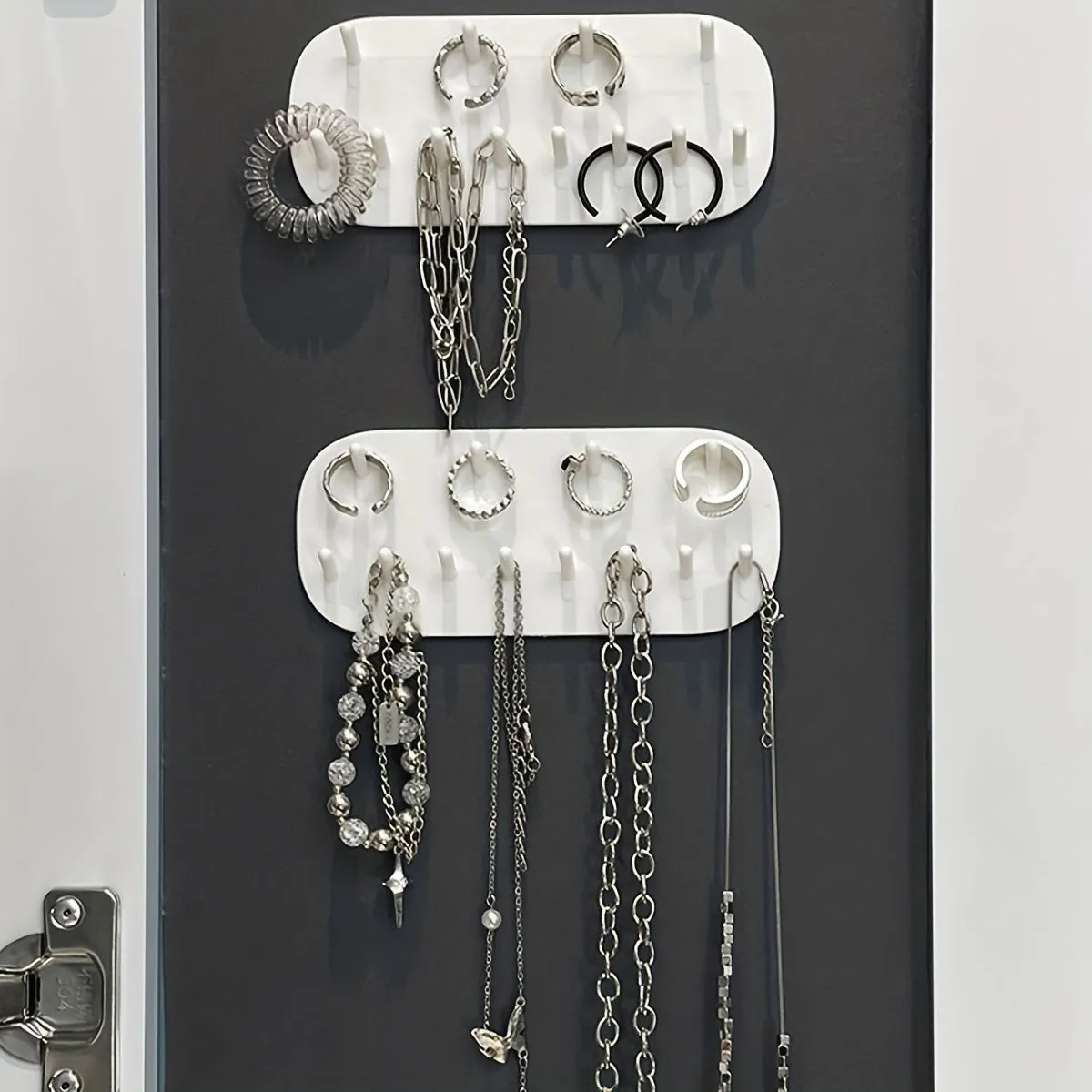 SpaceSaving Jewelry Display Stand for Wall Mounting